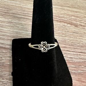 Silver Flower Ring Sz 5.5